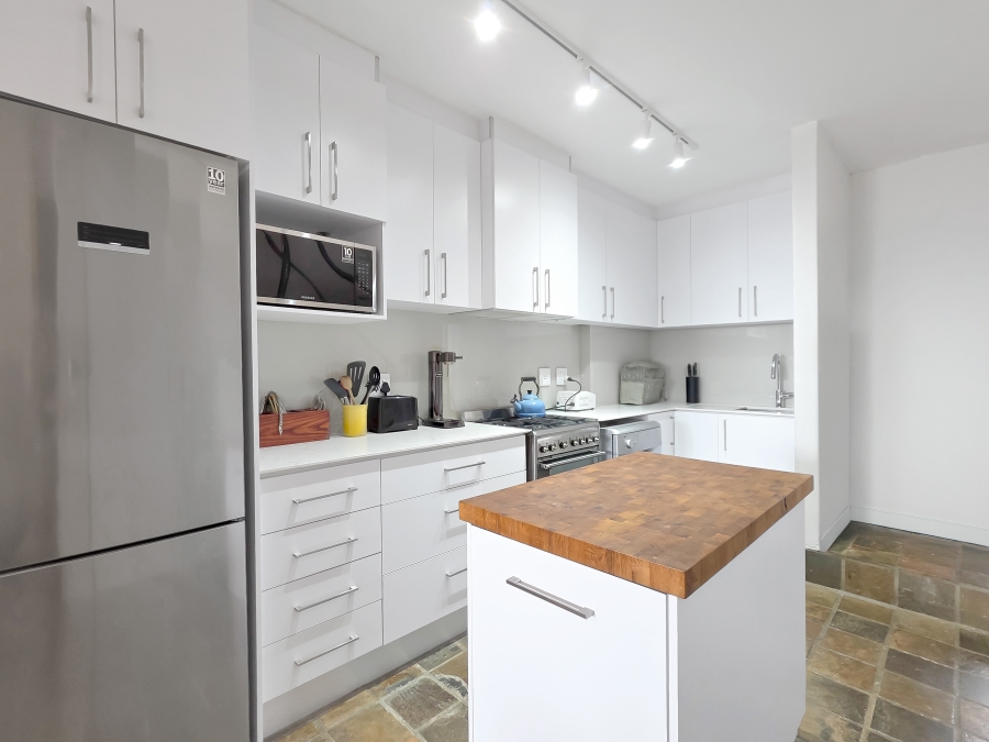 2 Bedroom Property for Sale in Three Anchor Bay Western Cape